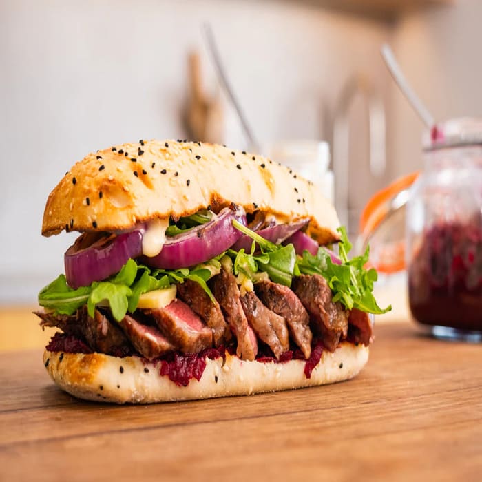 STEAK SANDWICH
