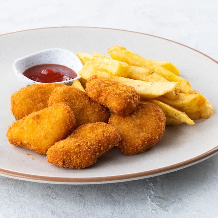 KIDS CHICKEN NUGGETS & CHIPS