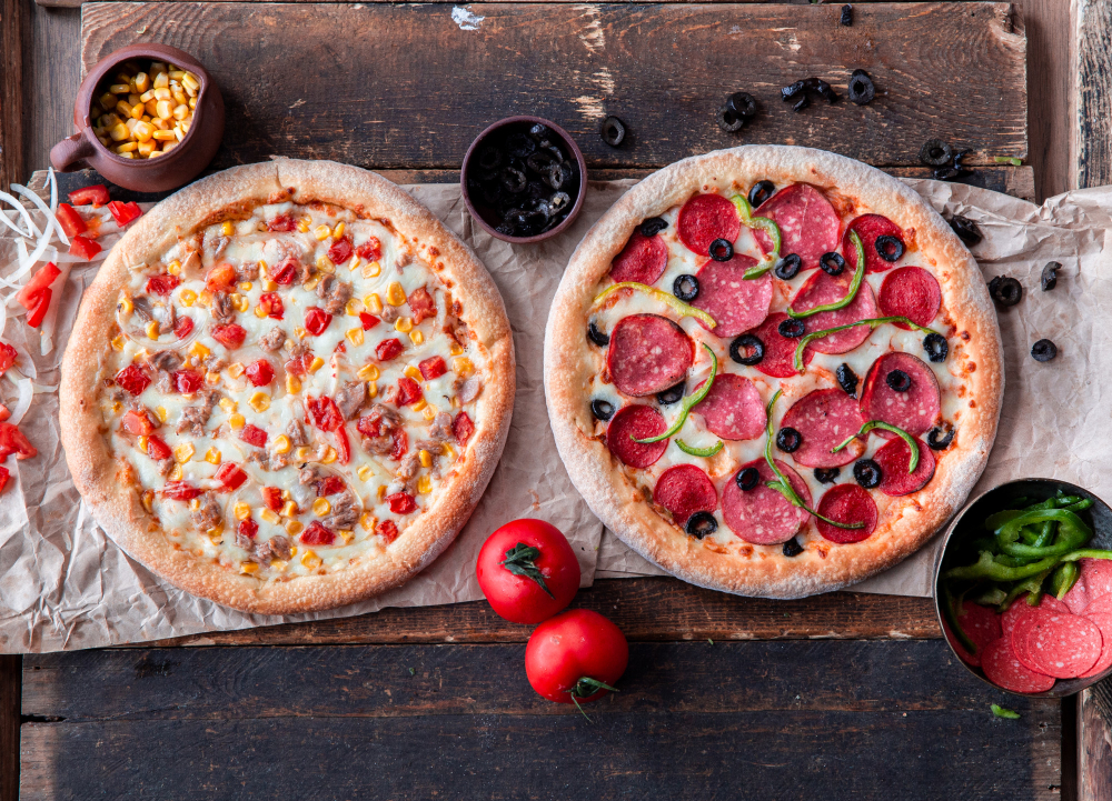 Order 2 Large Classic Pizzas and a Dessert Online - Napoli Restaurant