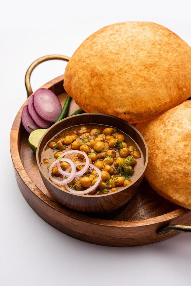 Where to Find the Best Indian Street Food in Apex & Cary: Samosas, Chaats & Tandoori Favourites at Urban Turban