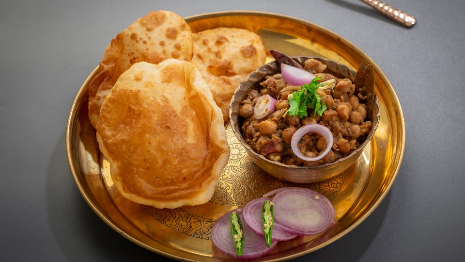 CHANNA  BHATURA