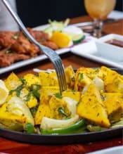 Private Dining in Burnaby: How to Choose the Perfect Space for Birthdays, Anniversaries & Family Gatherings