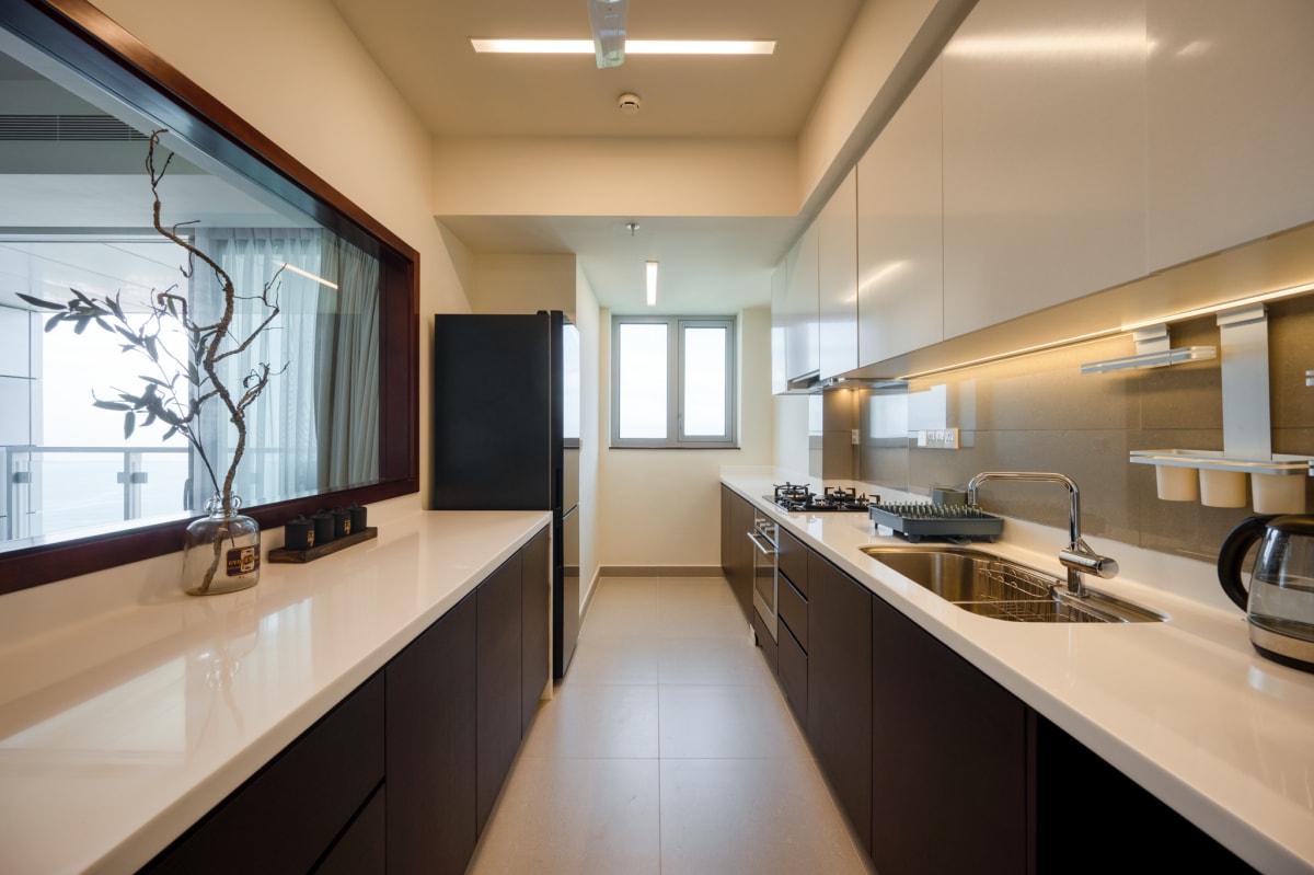 Full feature kitchen