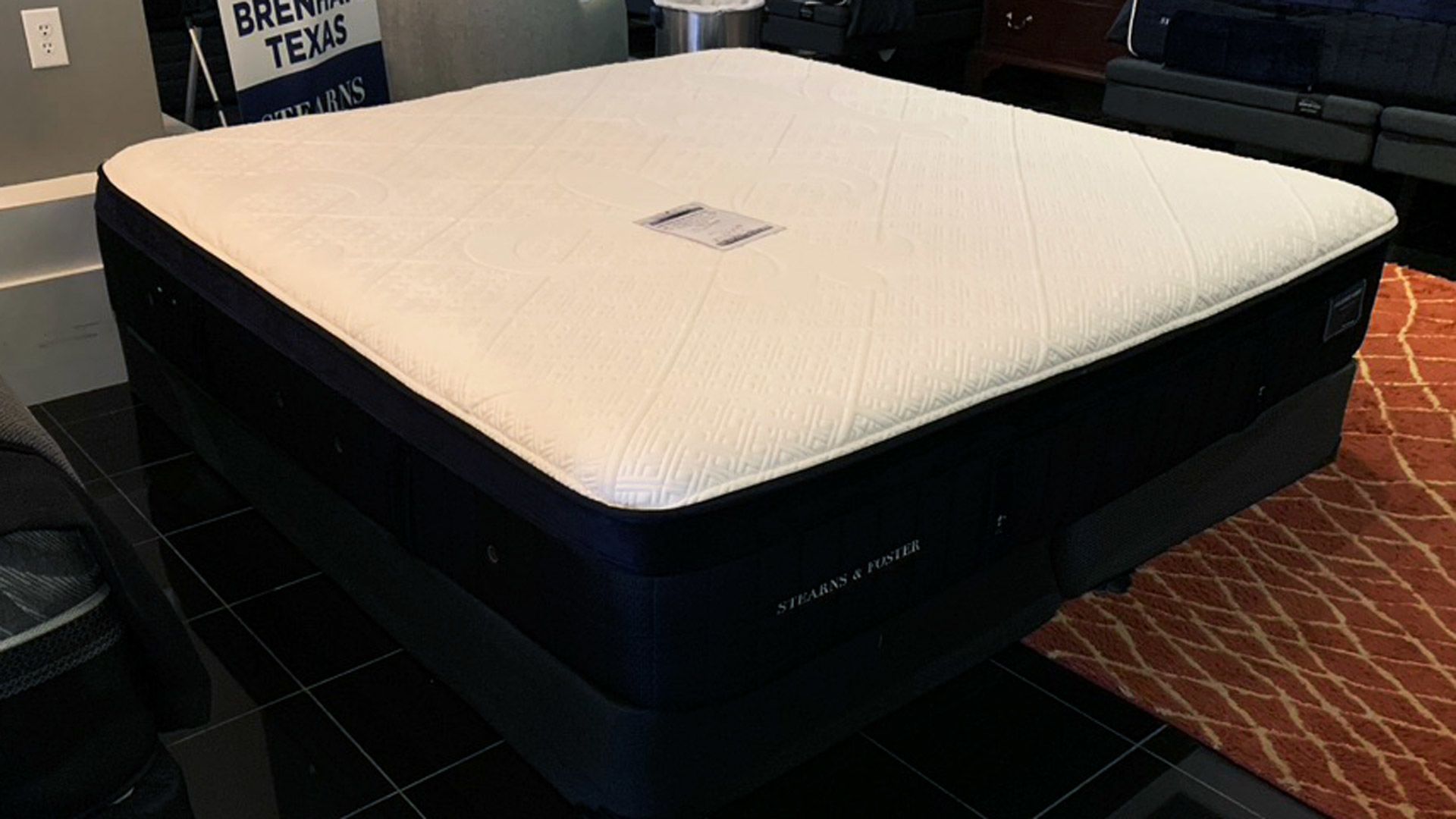 gallery furniture mattress comparable to purple