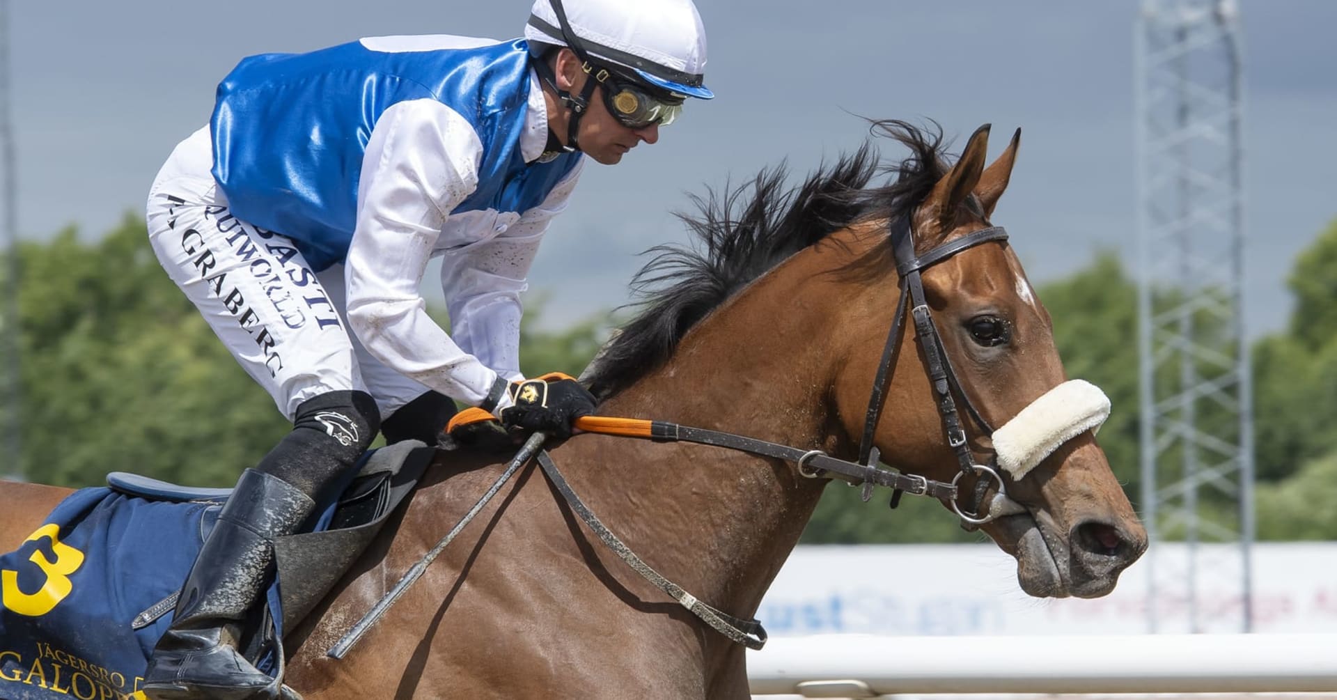 Stallsnack inför dagens finaltävlingar på Jägersro Galopp · Galopptips