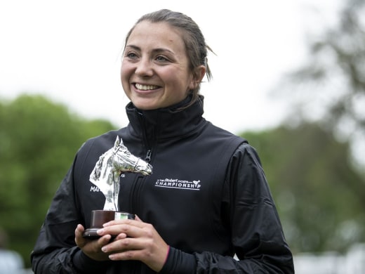 Bryony Frost blev historisk