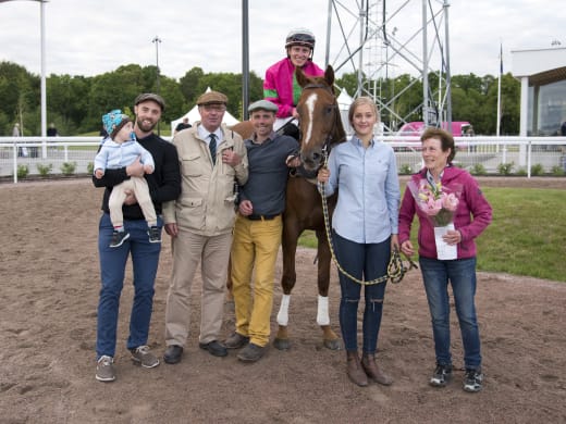 Henrik Engblom låter ruskigt uppåt. Läge att spika Constanzia?