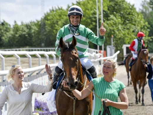 Nina Lensvik om sina starthästar på derbydagen