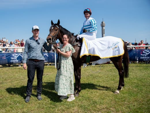 Trav och galopp på samma dag för Tobias Hellgren och Anna Pilroth