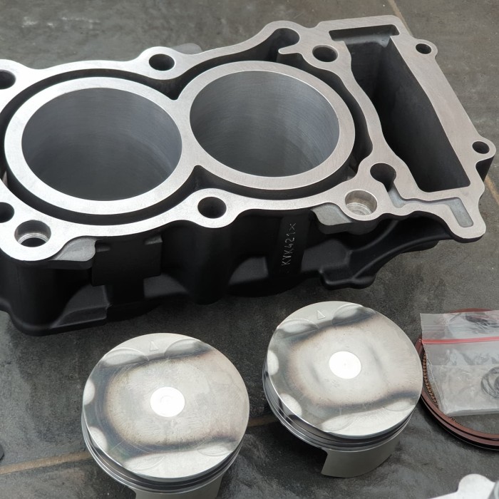 Jual Head Assy Dan Blok Assy Set R3 320Cc For R25 (Kode 010)) di Seller