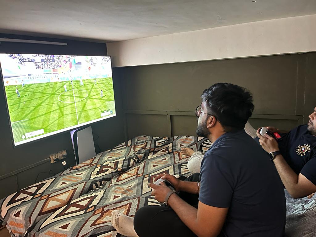 CT-Spawn PS5 Gaming / NETFLIX AND CHILL CAFE