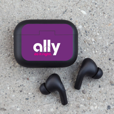 Showoff LCD Screen Wireless Earbuds