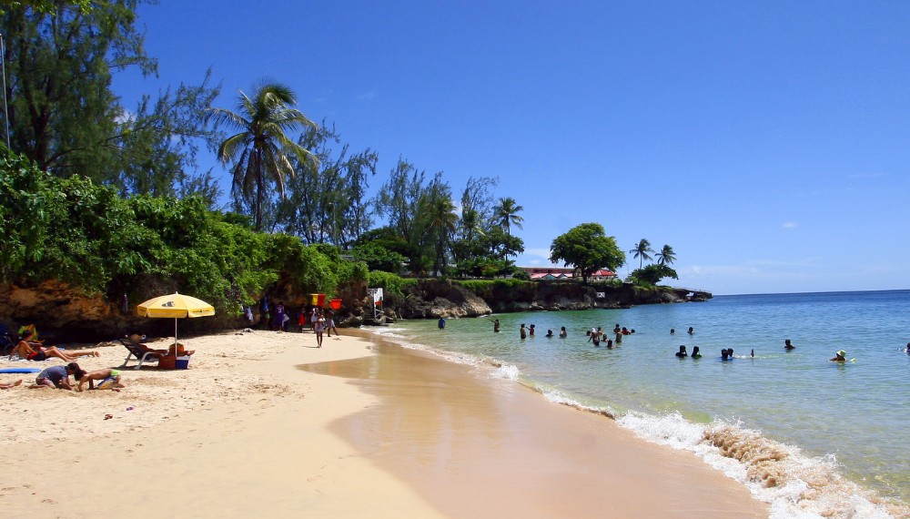 Crown Point Beach Hotel 4