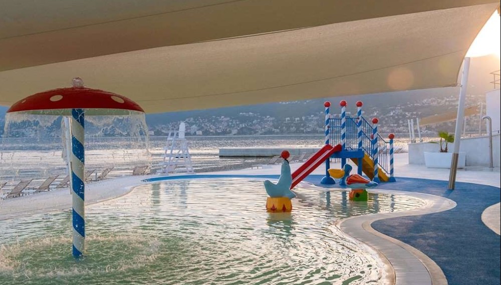 Hilton Rijeka Costabella Beach Resort Beachside Cabana Low Season 3