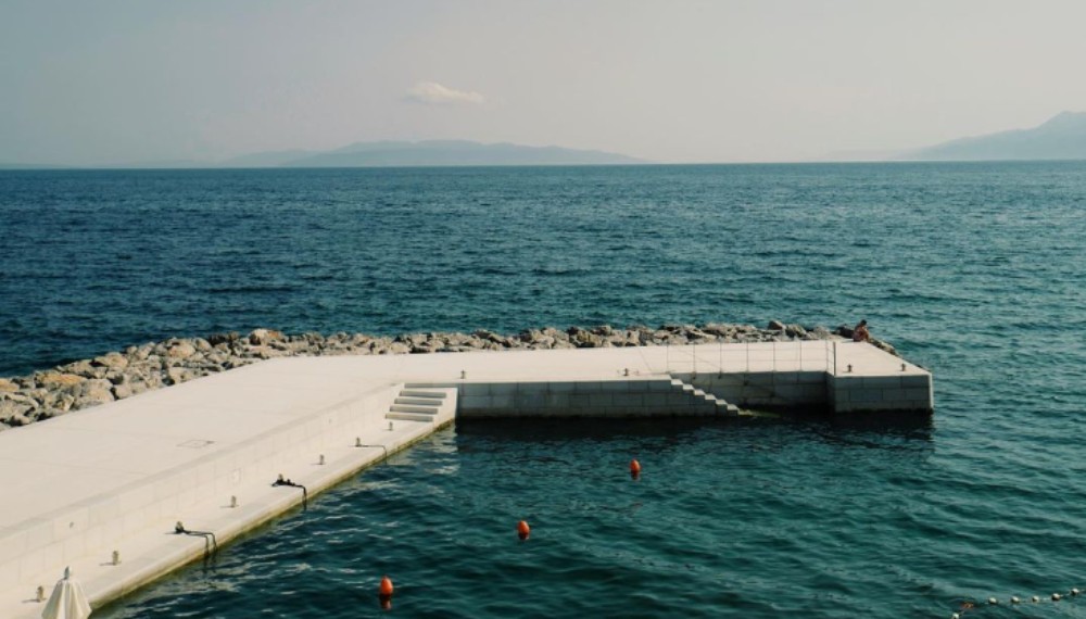 Hilton Rijeka Costabella Beach Resort Pier Cabanas 6