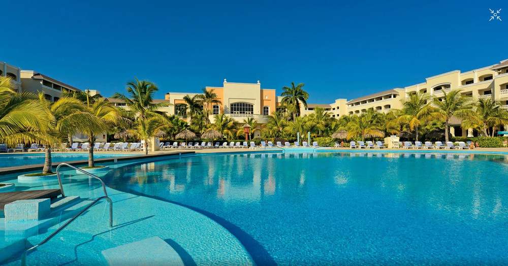 Iberostar Rose Hall Pool 3