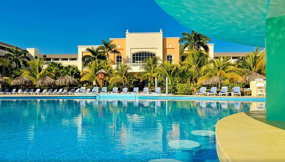 Iberostar Rose Hall Pool