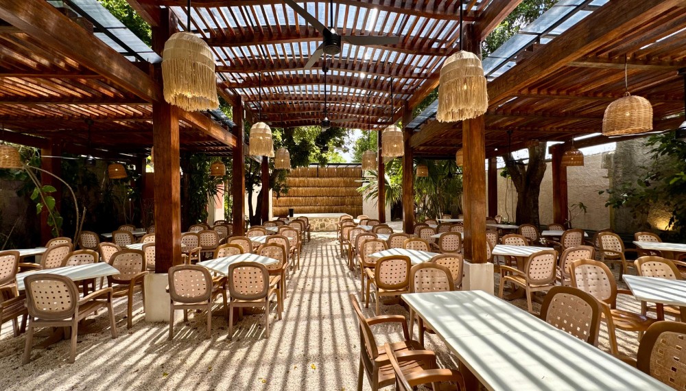 Isla Mia Roots Beach Vibes With Transportation 3