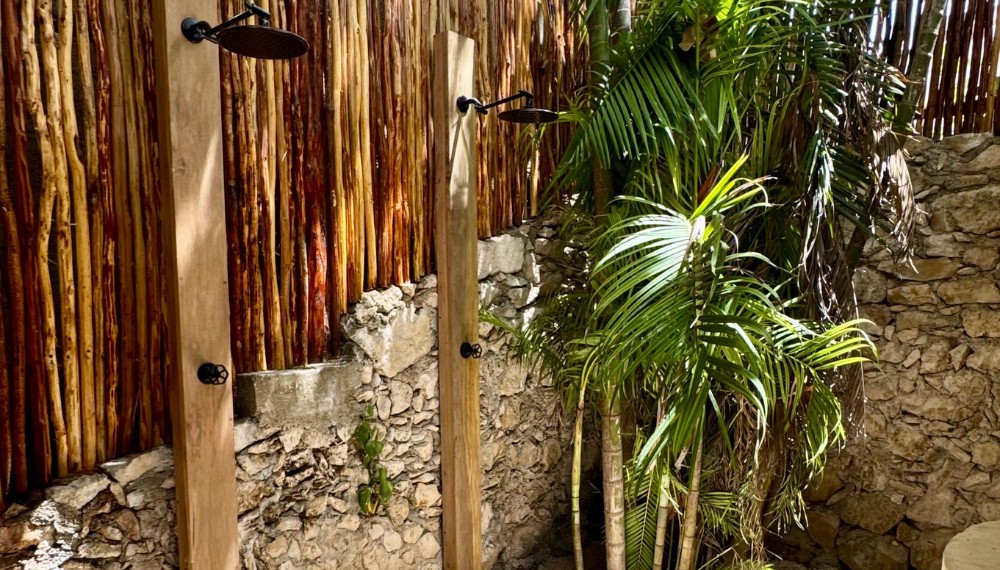 Isla Mia Roots Beach Vibes With Transportation 4