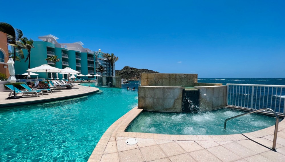 Oyster Bay Beach Resort Day Room 6