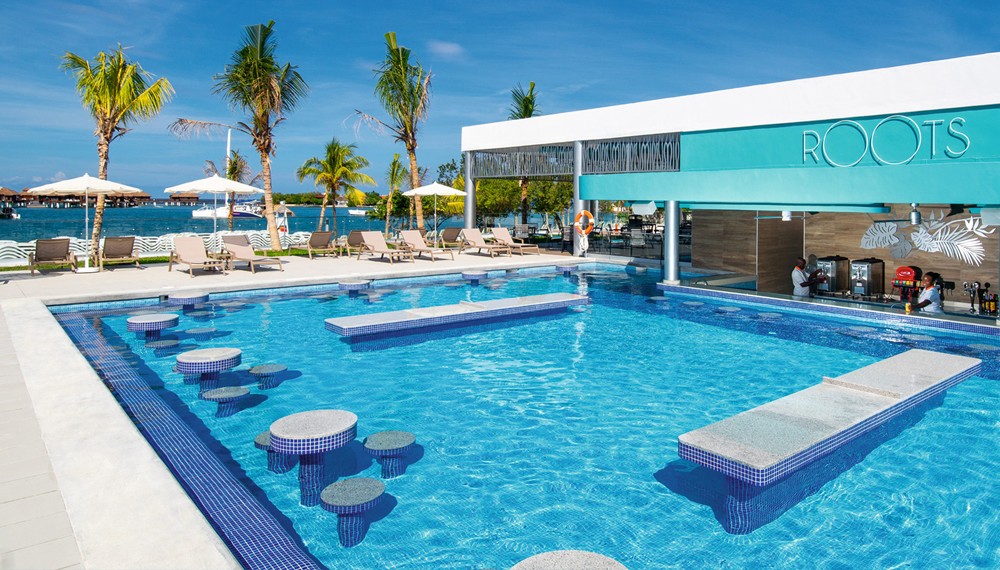 Riu Montego Bay Swim Up Pool Bar 2
