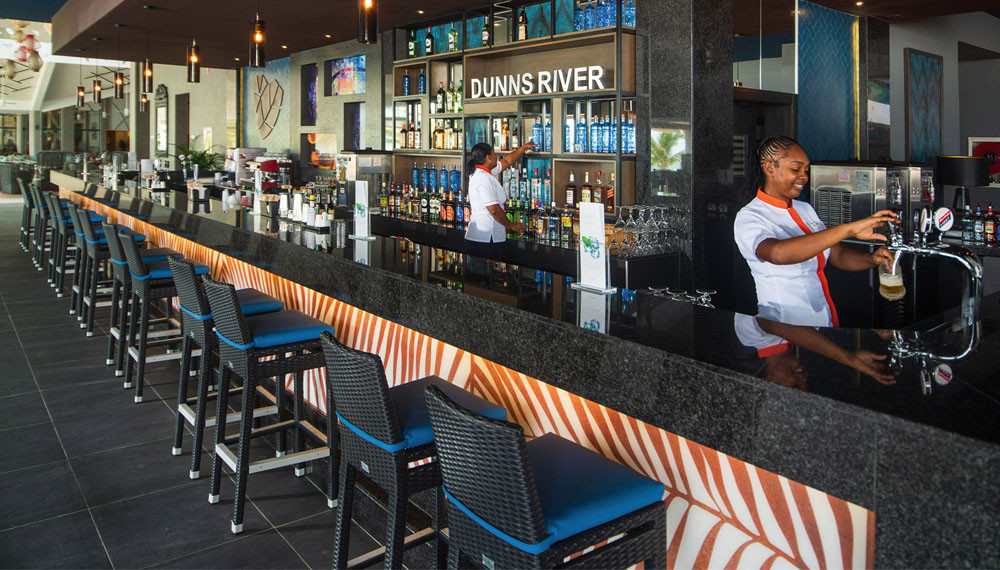 Riu Ocho Rios Hotel Waterpark Dunns River Bar