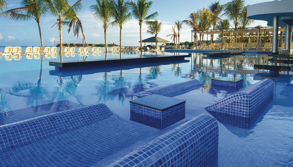 Riu Reggae Pool Loungers