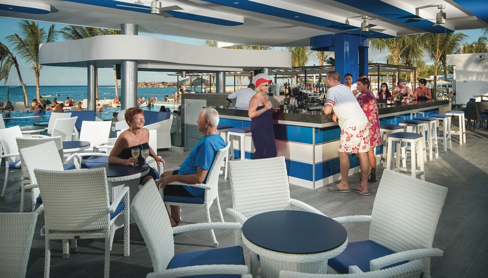Riu Reggae Poolside Bar