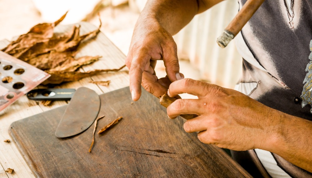 Rolling Cigar Tequila Experience With Transportation 2