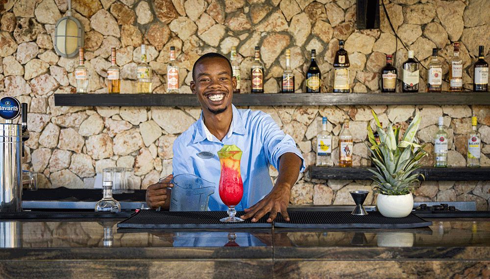 Sonesta Maho Beach Resort Bar Palms Grill