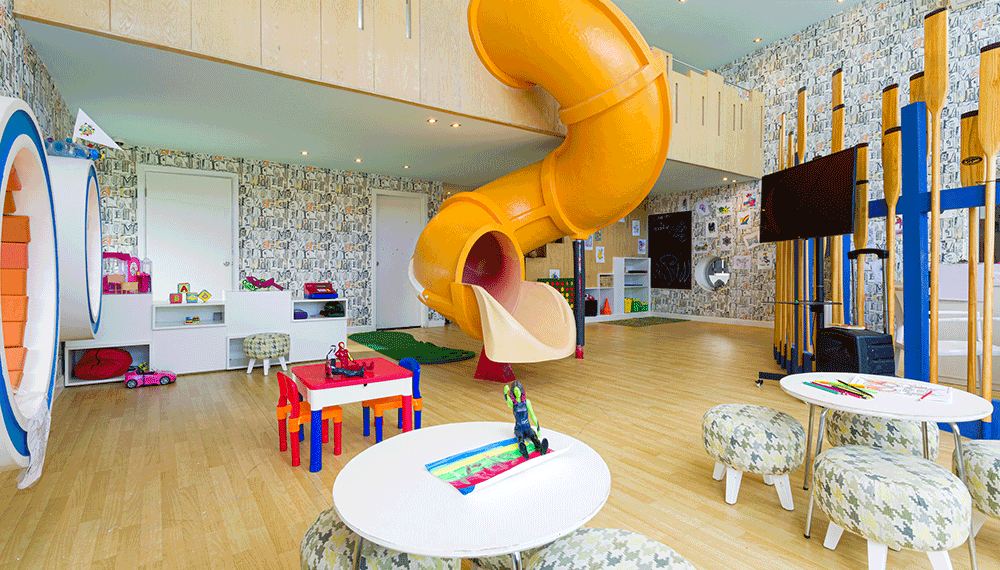 Sonesta Maho Beach Resort Kids Club Beach House