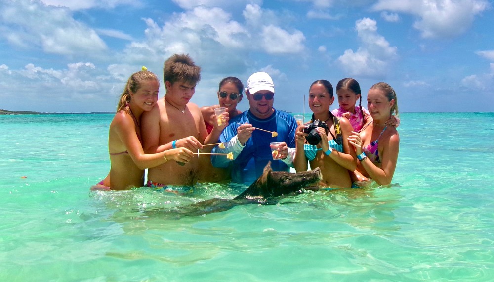 Swim With The Pigs In Nassau 4