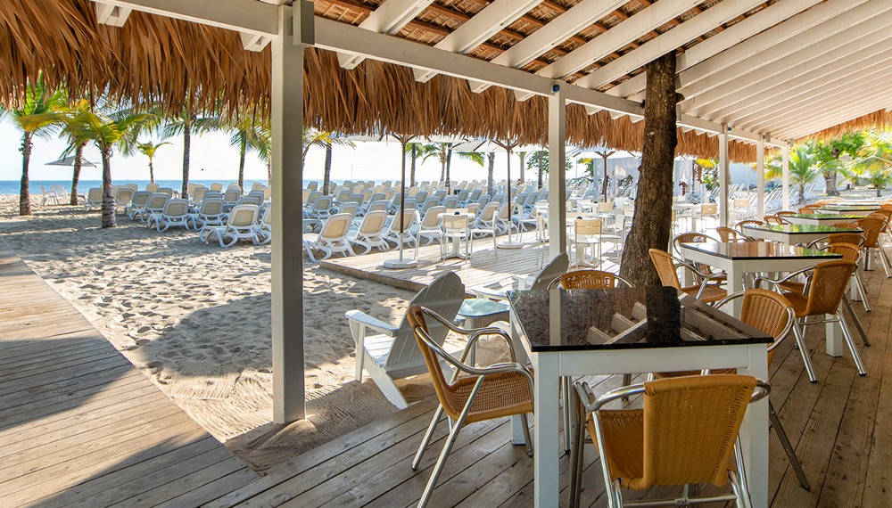 Viva Wyndham Heavens Snack Bar 2