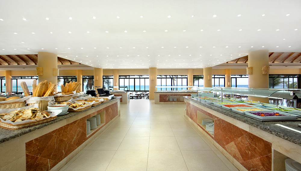 Viva Wyndham La Terraza Restaurant 21095279601 O