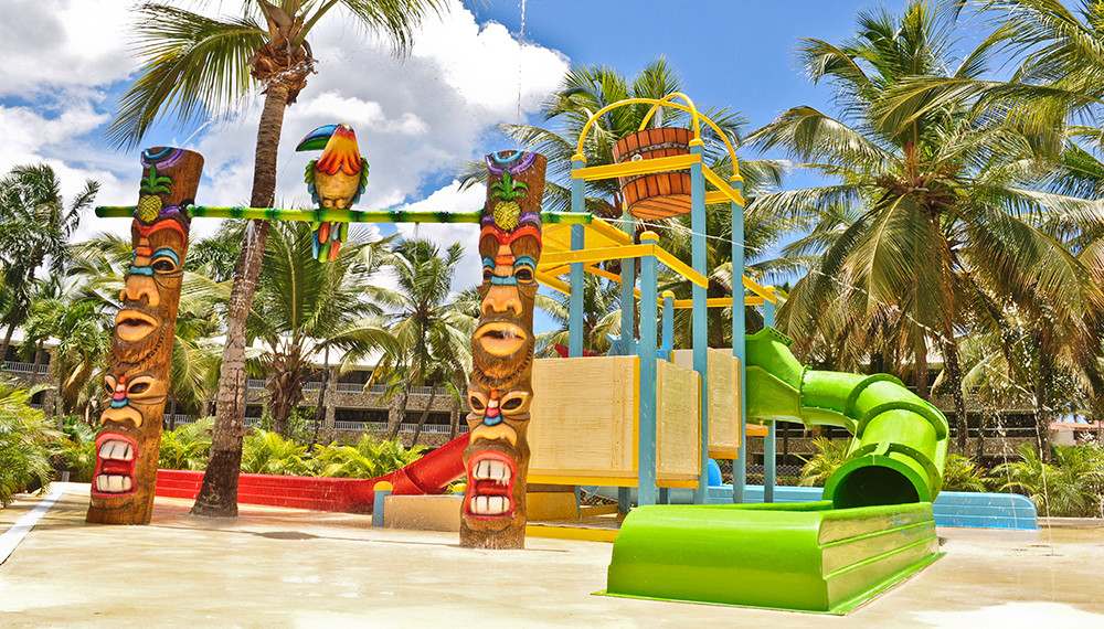 Viva Wyndham Wet Playground 21625180330 O