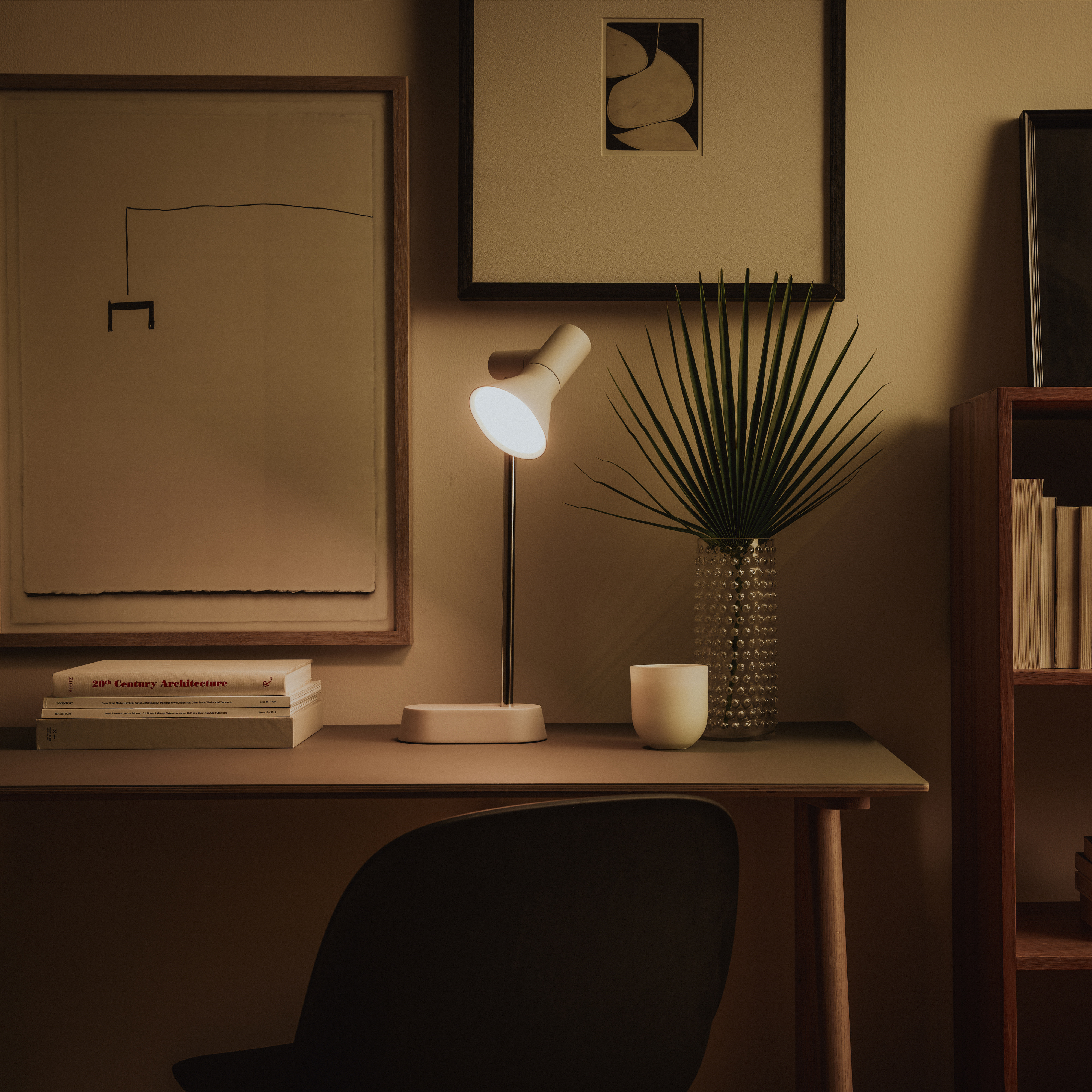 Gallery Task Light by Andrew Ferrier | Gantri®