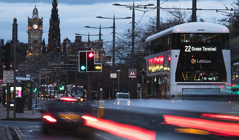 Edinburgh Balmoral and traffic picture
