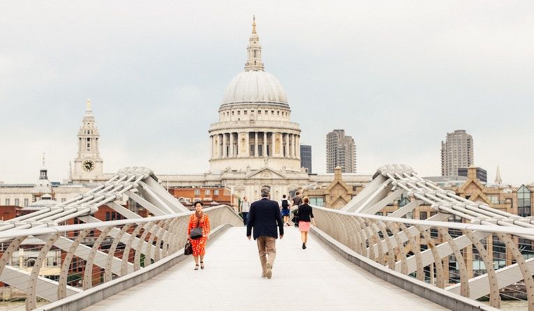 Walking over millennial bridge to your internship abroad in london