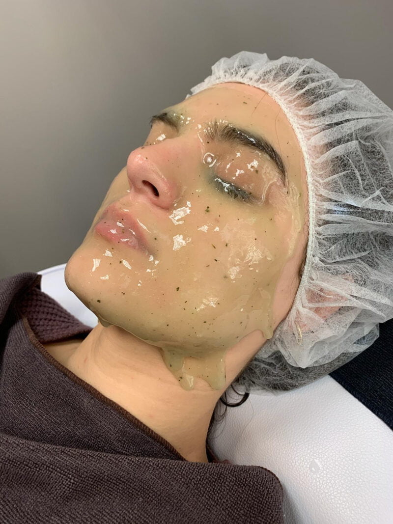 Hydrojelly Facial Treatment at Plastic Surgery Services