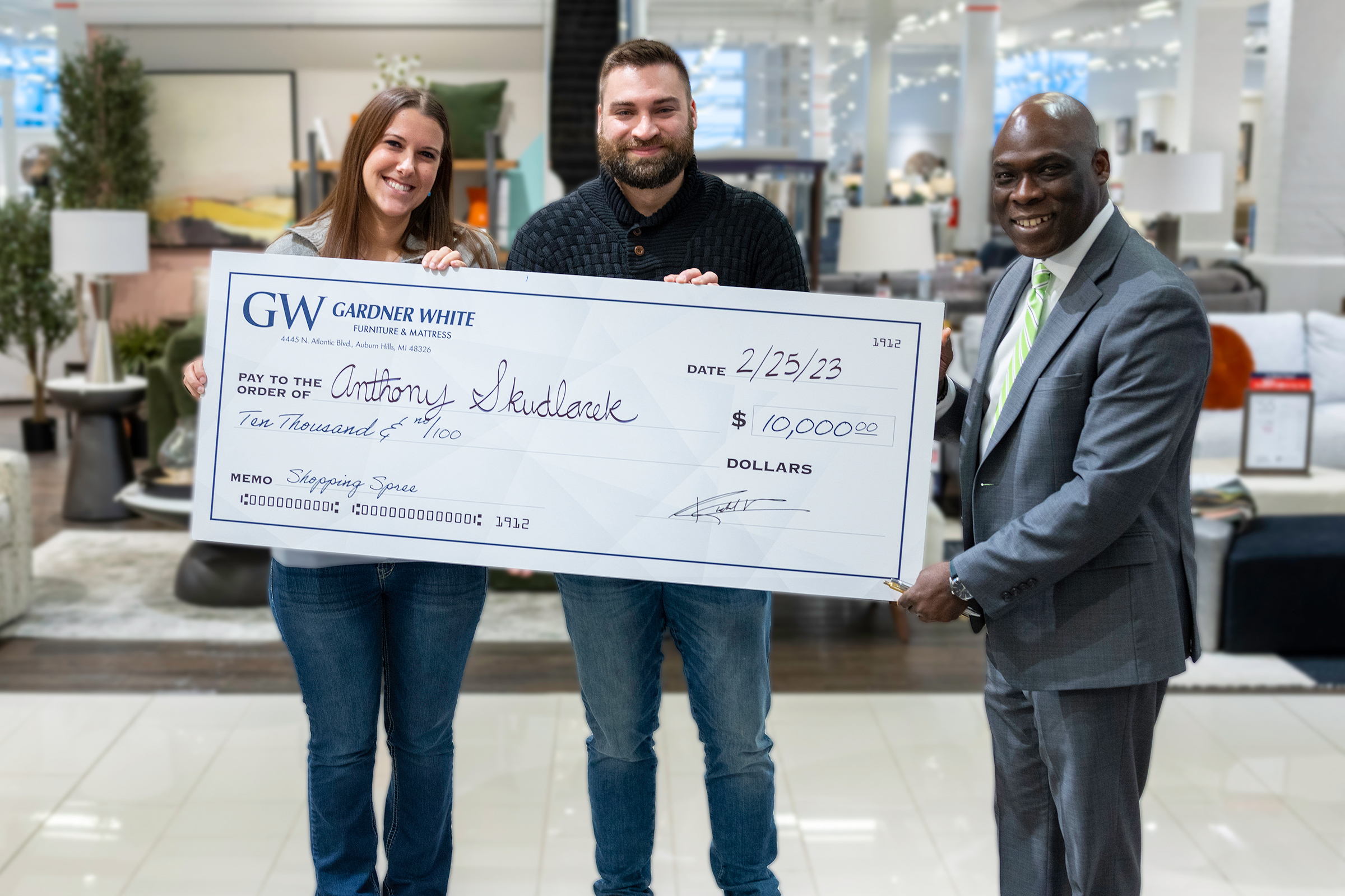 10K Shopping Spree Winner Anthony Gardner White Canton