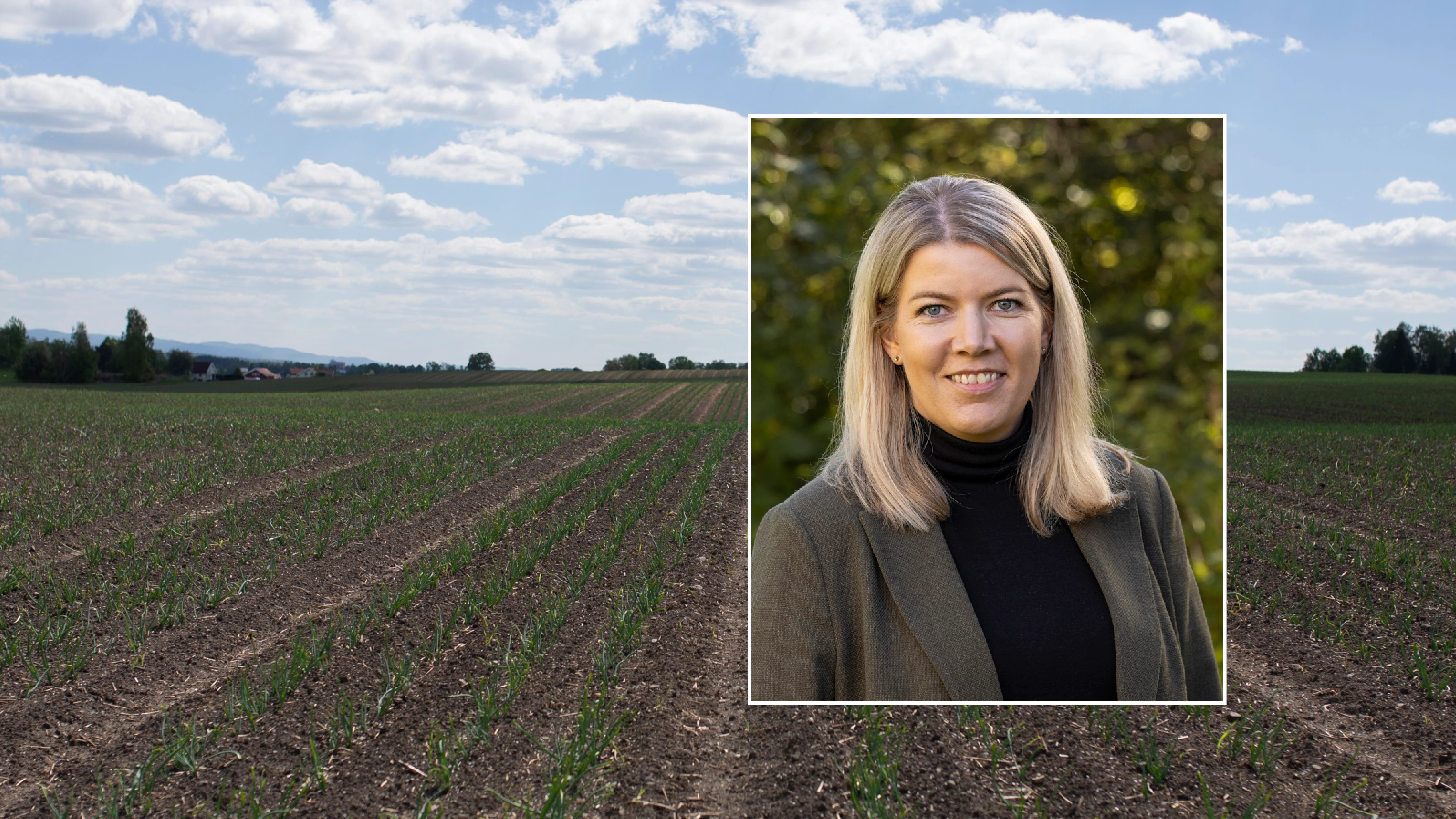 Portrettbilde av Gunn Jorunn Sørum over bilde av løkåker på Stange
