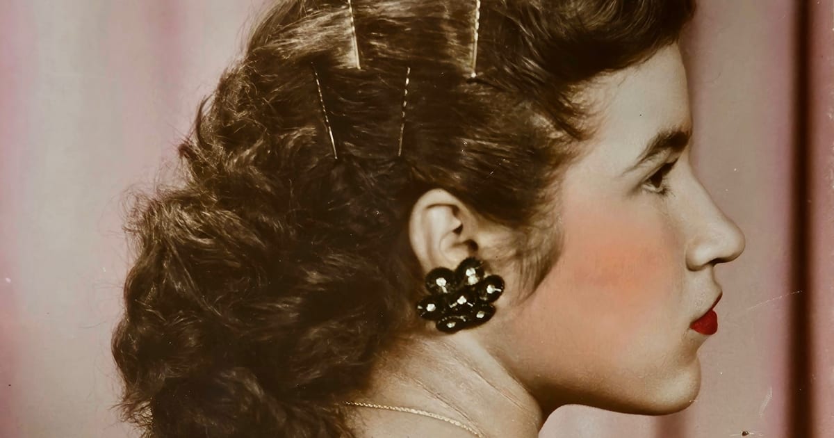 Elva Olivarez Salinas