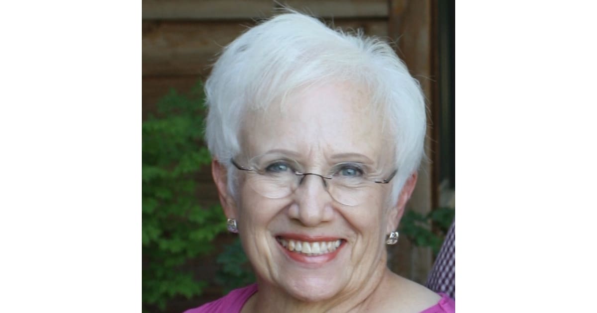 Portrait of Carol Reeder Valberg