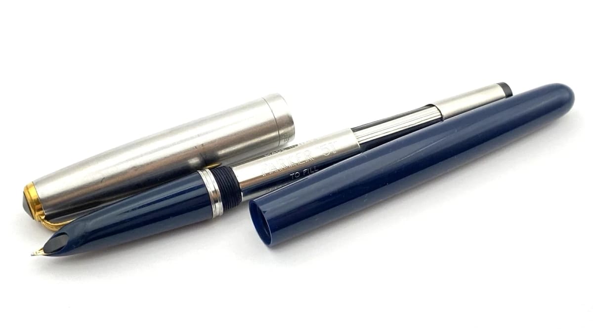 Vintage Parker 51 Classic Fountain Pen In Midnight Blue 14K Gold Fine NIB USA