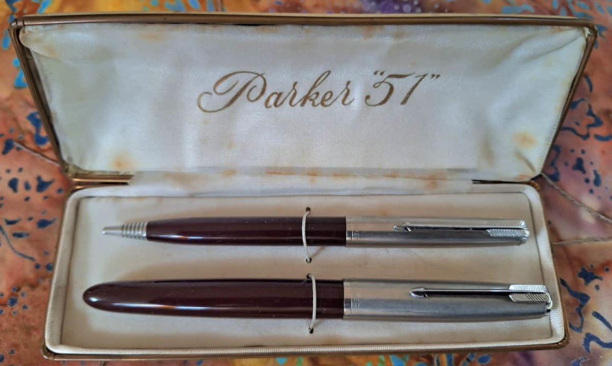 Parker 51 Burgundy Aerometric Fountain Pen and Pencil set