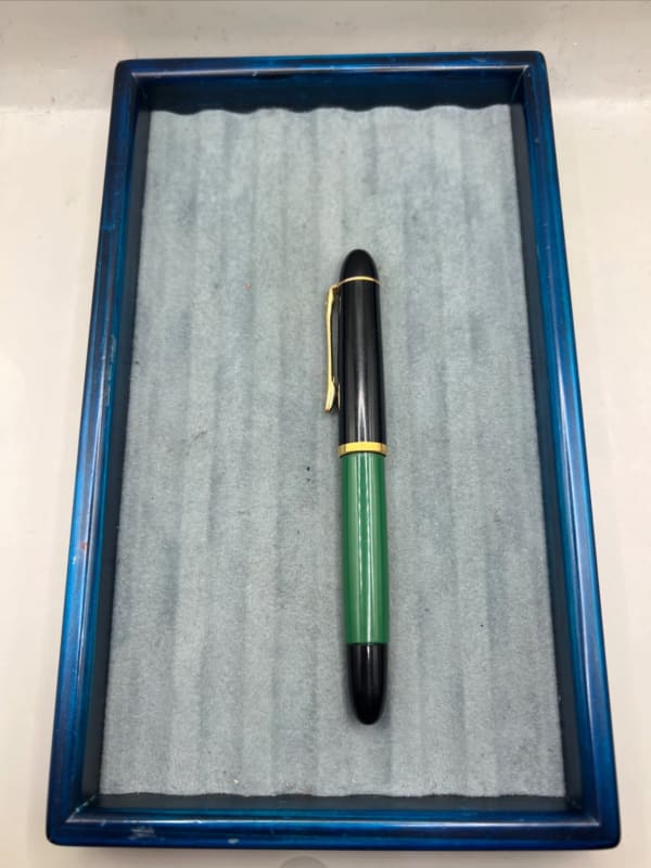 Pelikan 120  Fountain Pen Fine Nib Piston Filler