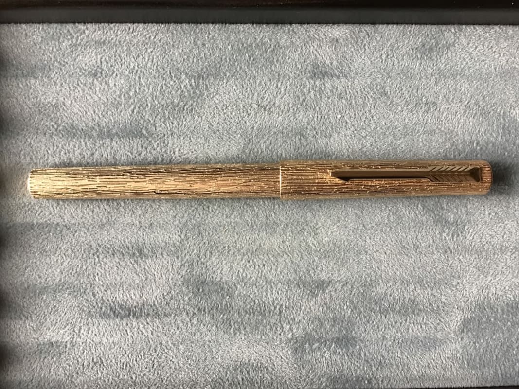 Uncommon Parker 105 "Bark finish" Fountain pen