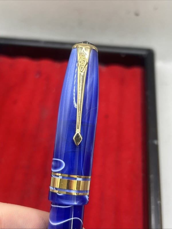 Conway Stewart 100 White Whirl Rollerball Pen