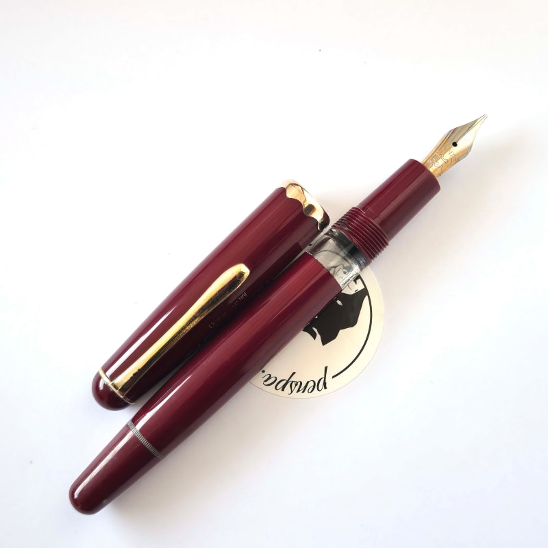 Montblanc Monte Rosa Burgundy Rare Fountain Pen (042G)