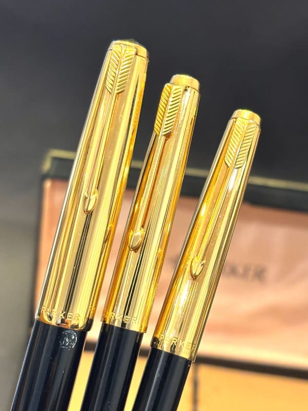 NOS Rare Parker 51 Aerometric Fountain Pen Black 3 Pieces Argentina (Bfp671)